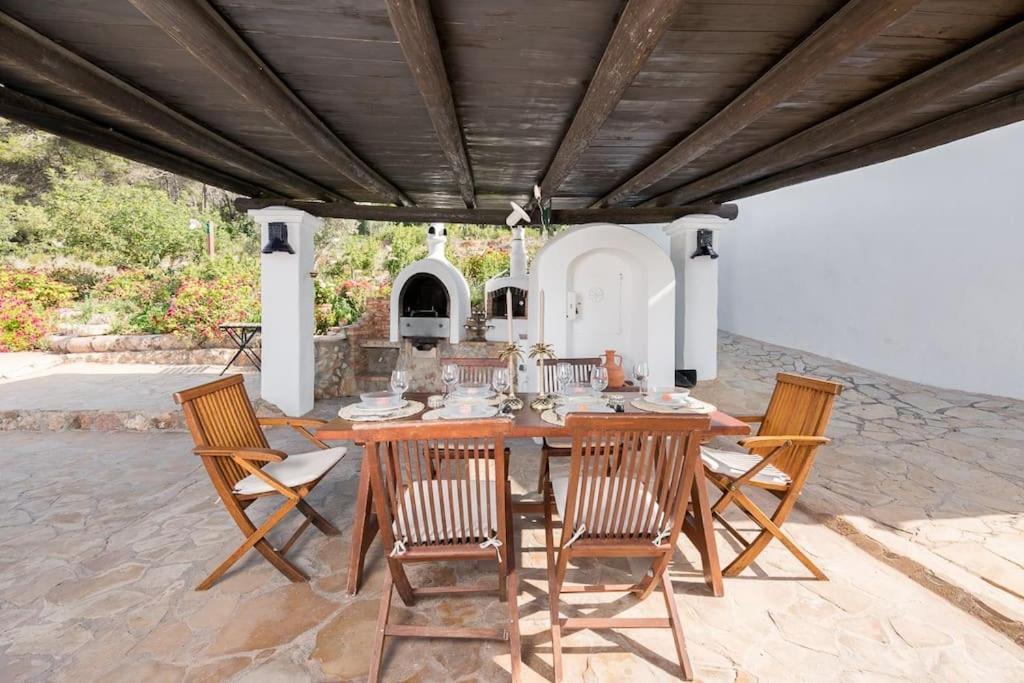 Casa Lluc Con Piscina, Jardin Y Vista Al Campo Hébergement de vacances Sant Miquel de Balansat